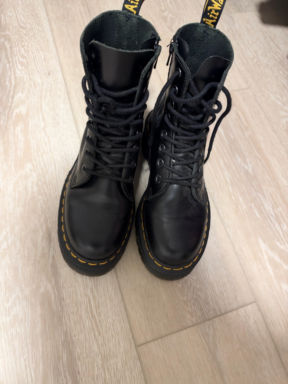 DOC MARTENS - Picture 3 of 6